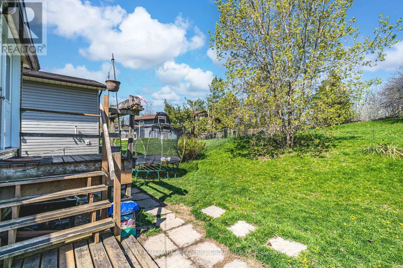 19 KORLEA CRESCENT Image 17