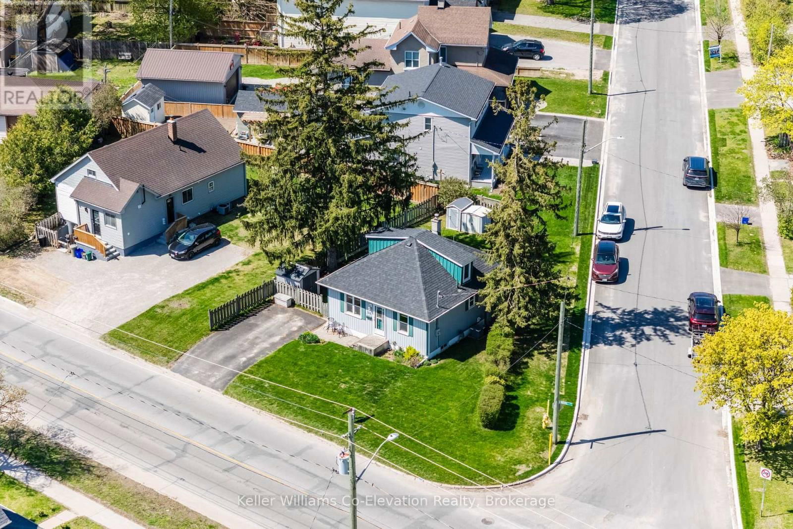 94 INNISFIL STREET Image 39