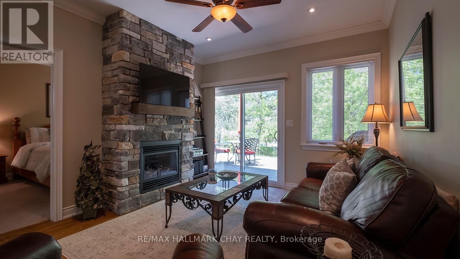 18 MAPLE COURT Image 10