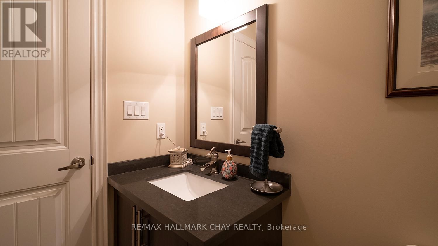 18 MAPLE COURT Image 26