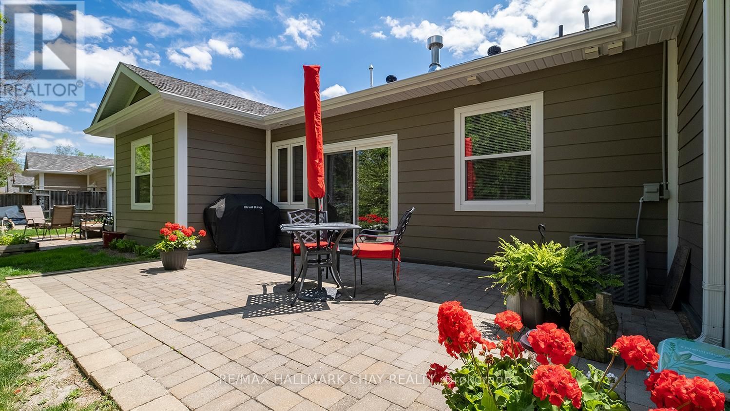 18 MAPLE COURT Image 29
