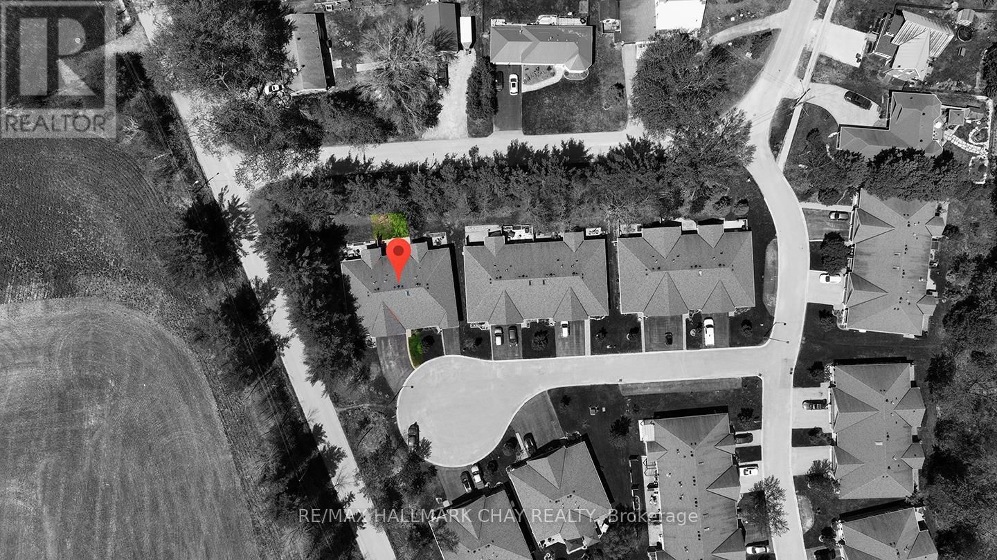 18 MAPLE COURT Image 33