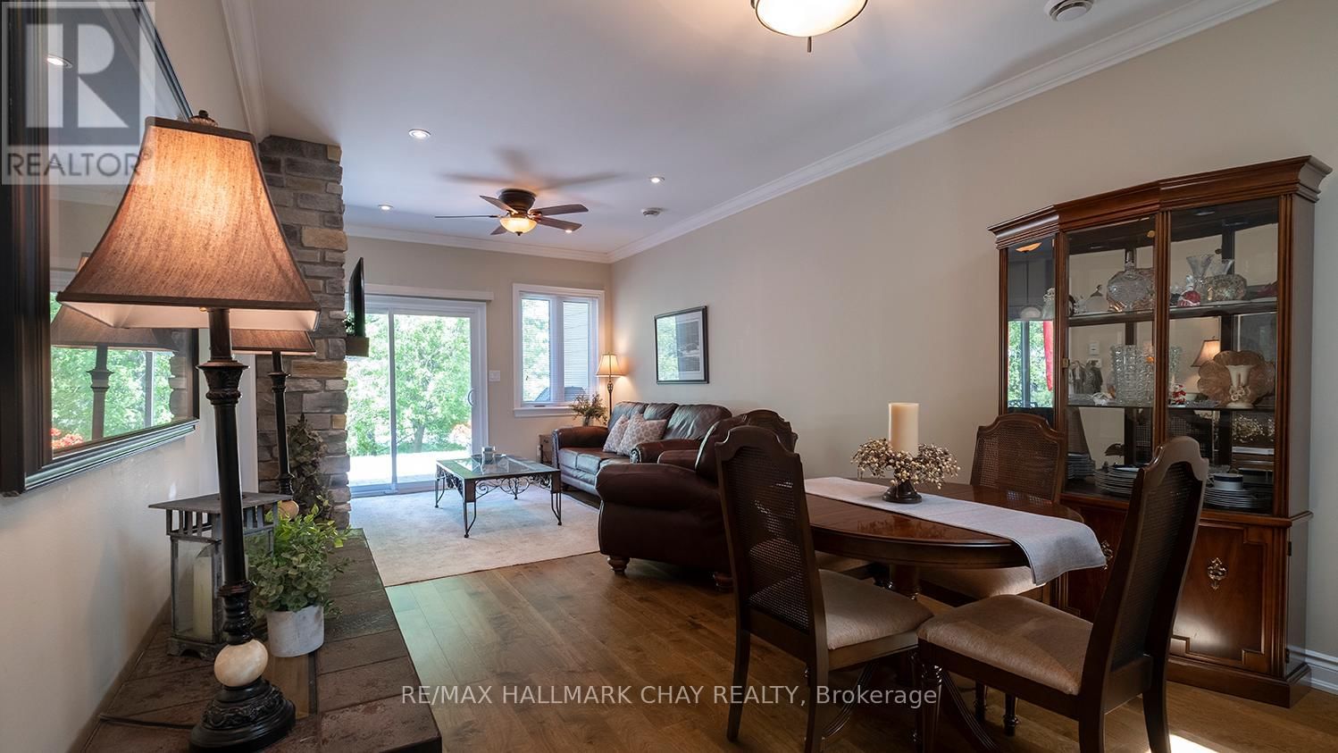 18 MAPLE COURT Image 9