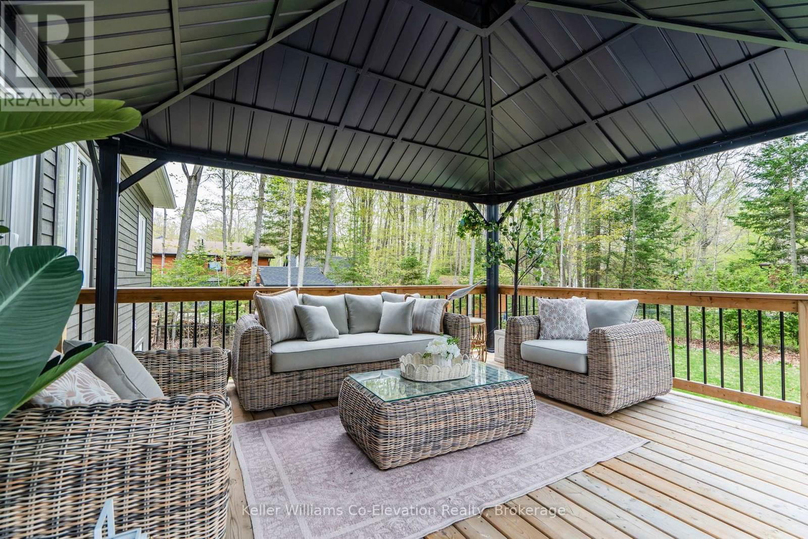 15 PINECONE AVENUE Image 33