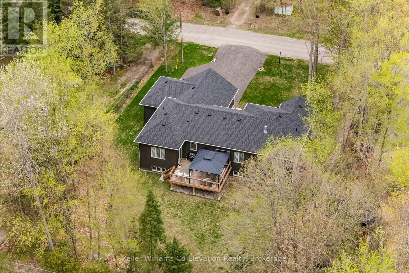 15 PINECONE AVENUE Image 39