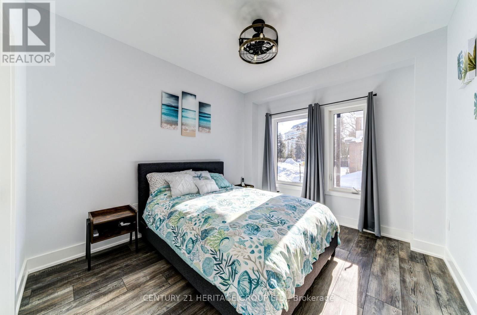 44 RUBY CRESCENT Image 16