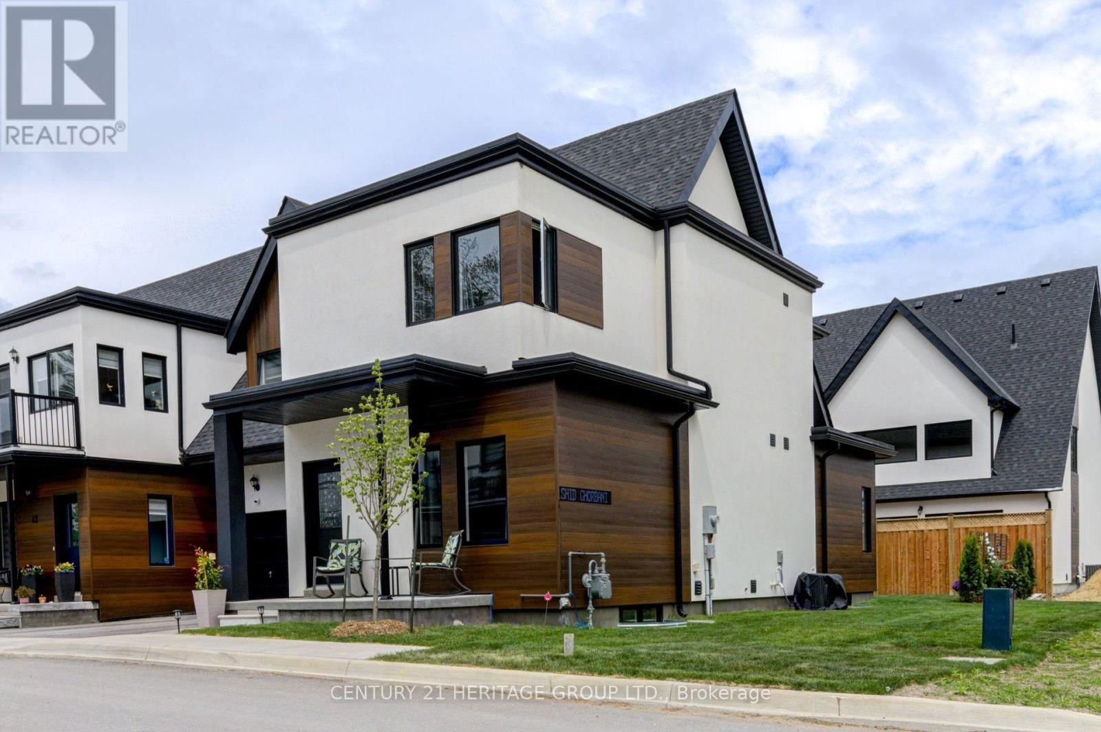 44 RUBY CRESCENT Image 3