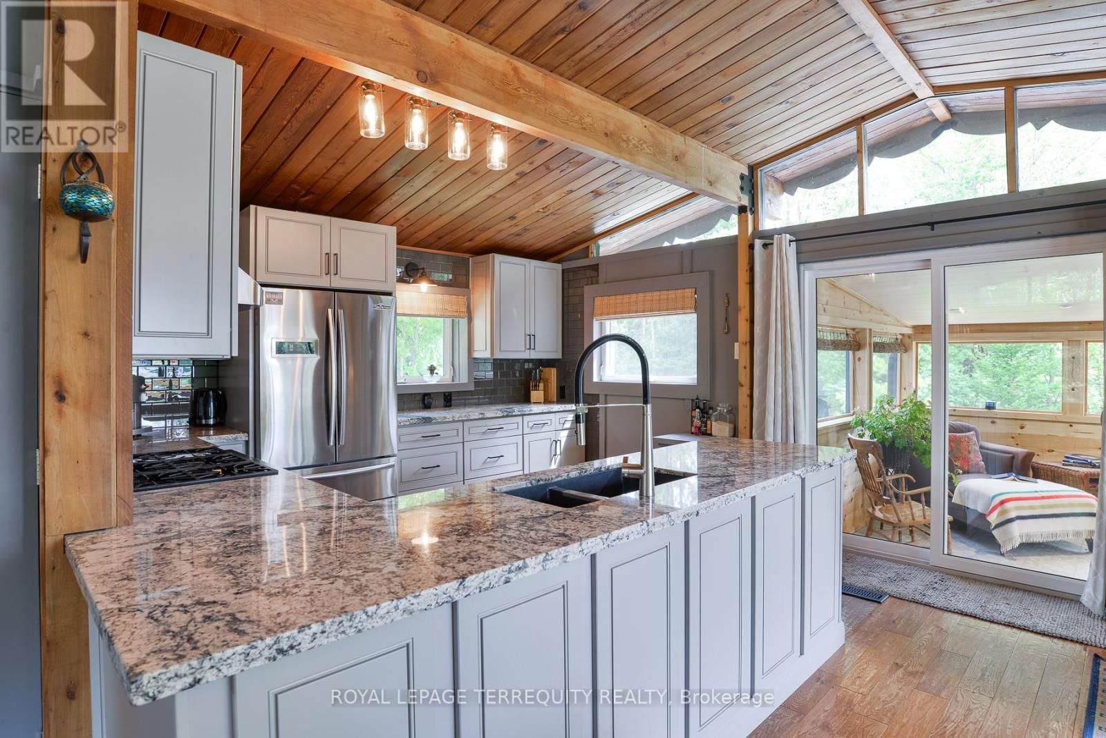 7862 BIRCH DRIVE Image 12