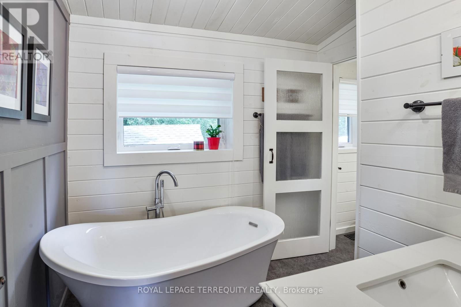 7862 BIRCH DRIVE Image 18