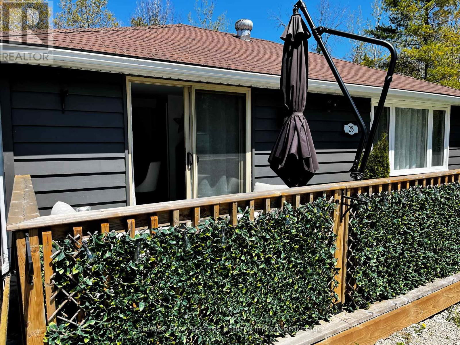 28 BETTY BOULEVARD Image 6
