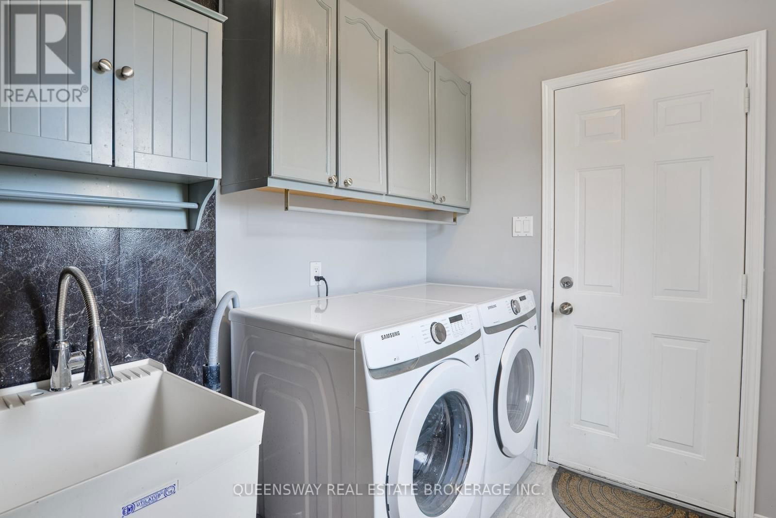 10 LEWIS DRIVE Image 16