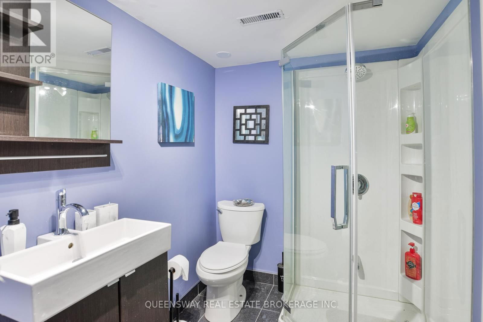 10 LEWIS DRIVE Image 27