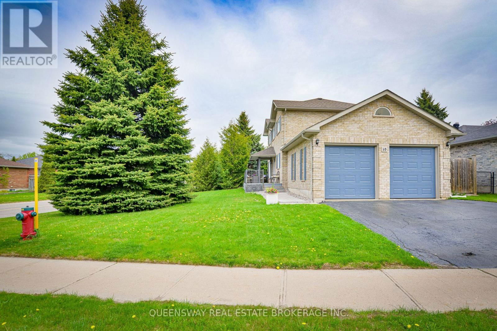10 LEWIS DRIVE Image 32