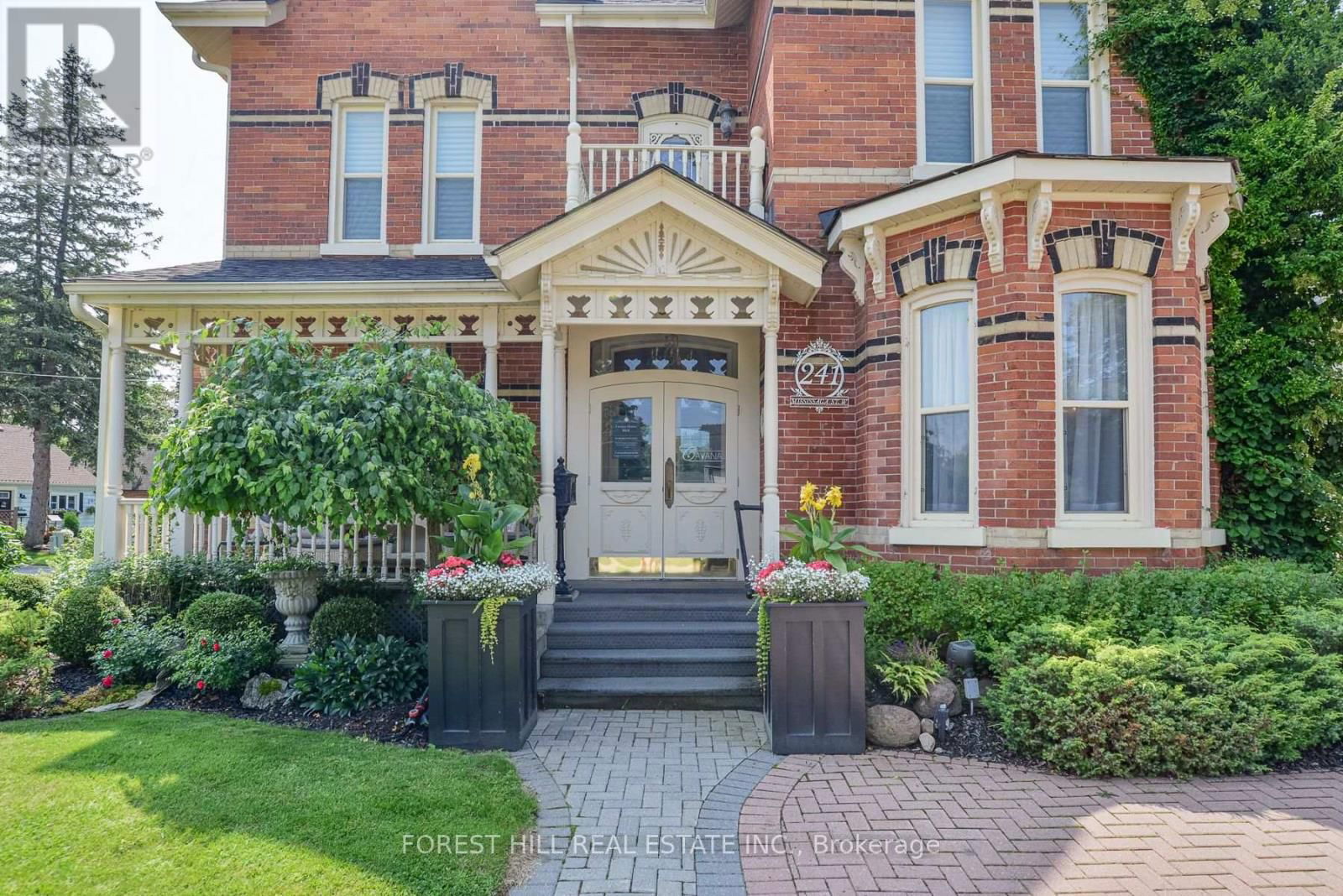 241 MISSISSAGA STREET WEST Image 3