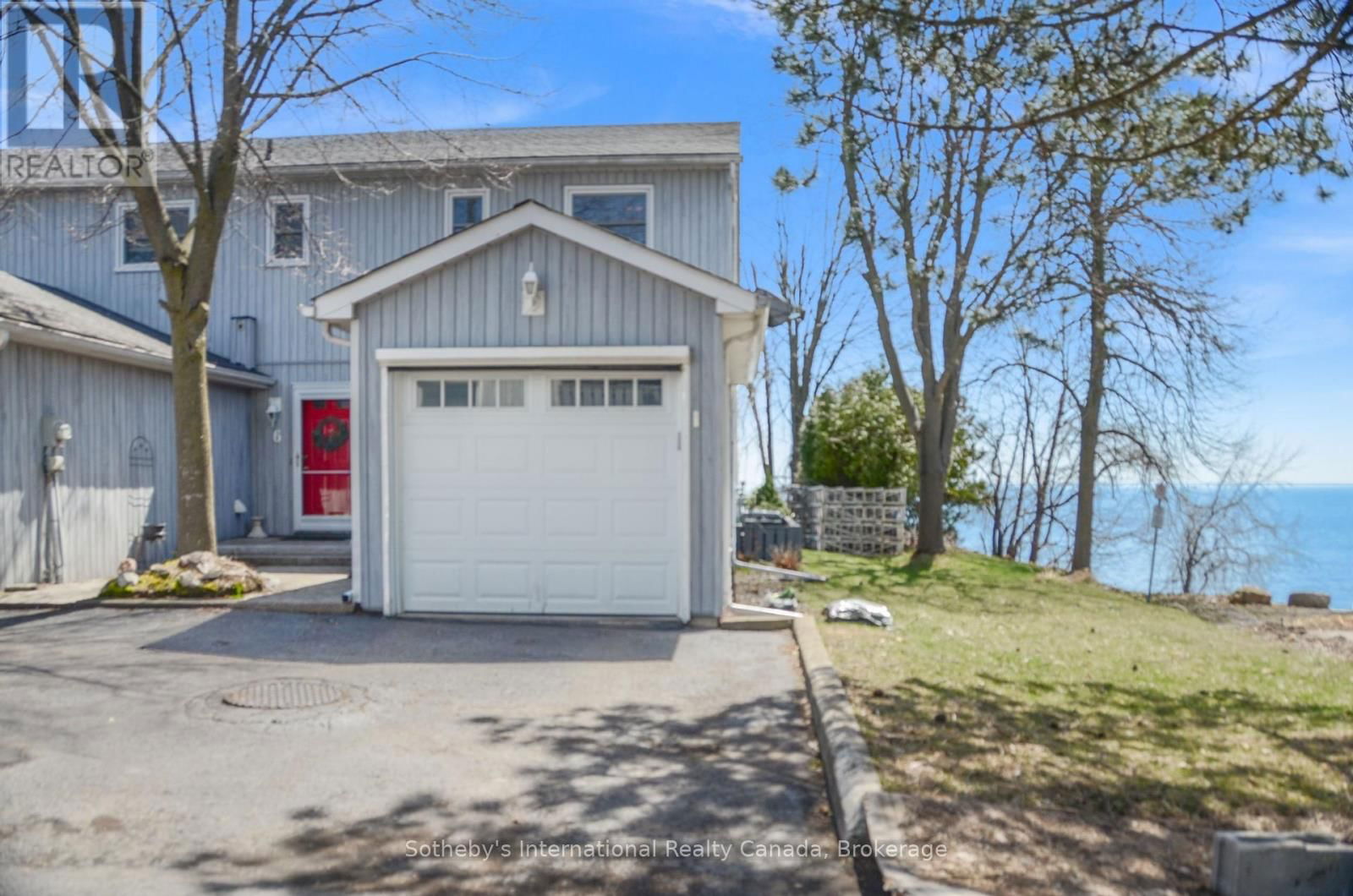 5 - 1 OLIVE CRESCENT Image 26