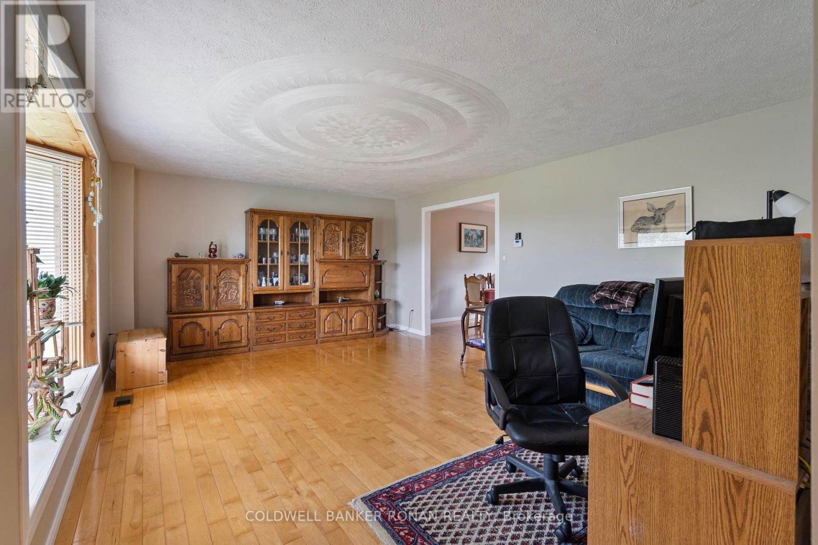 62 GEORGE STREET EAST Image 3