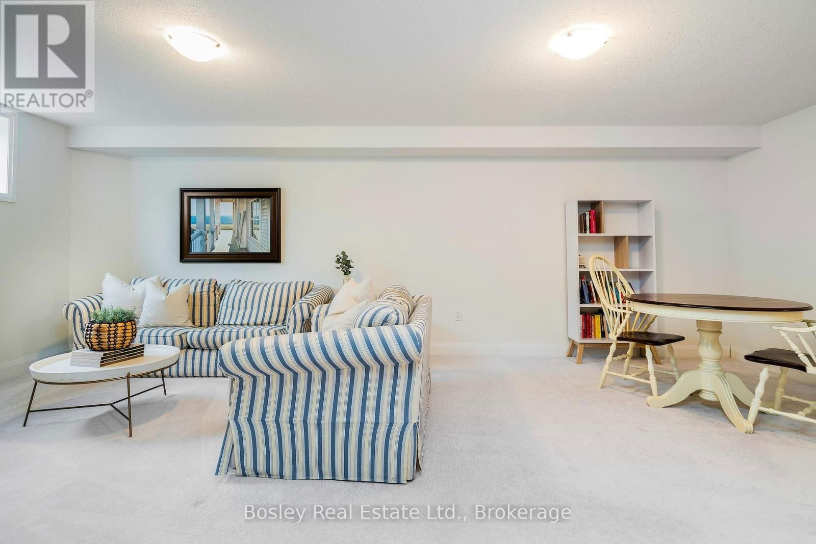 79 KARI CRESCENT Image 24