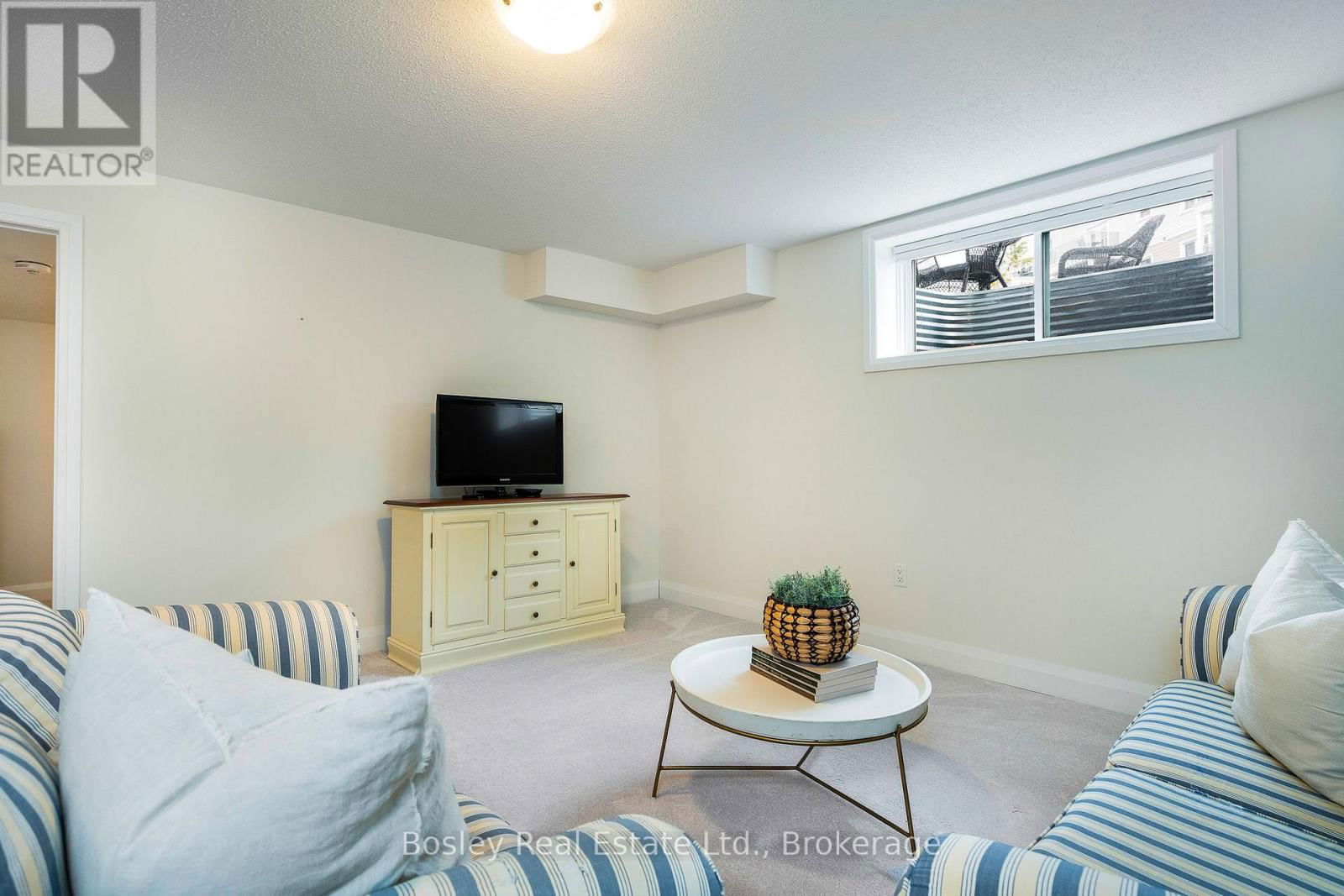 79 KARI CRESCENT Image 25