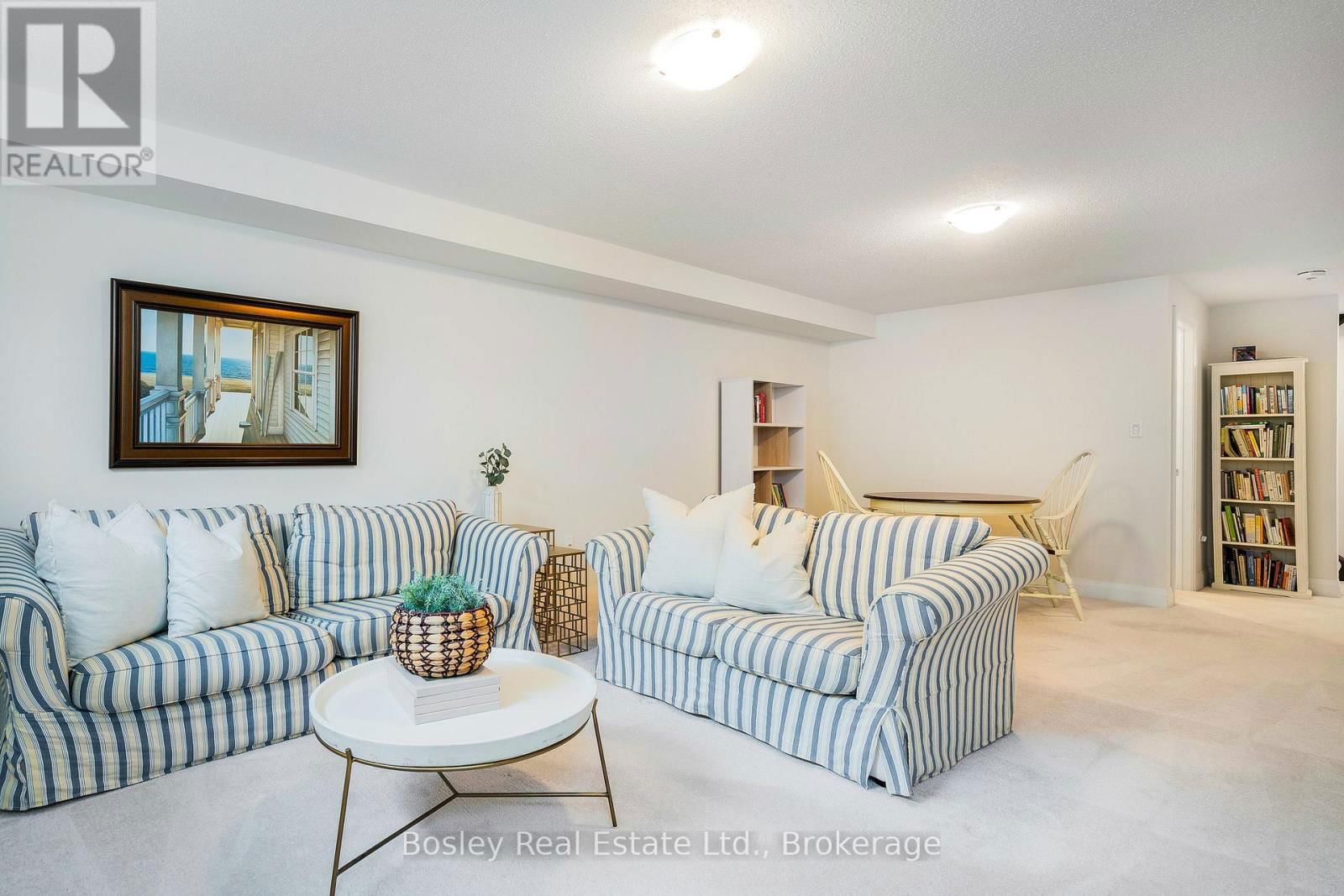 79 KARI CRESCENT Image 26