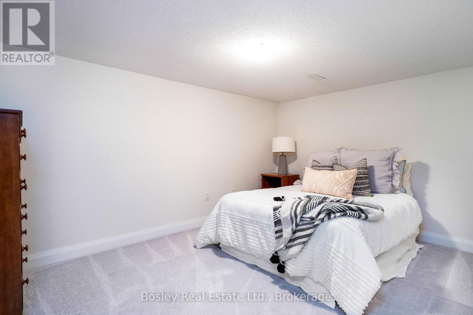 79 KARI CRESCENT Image 28