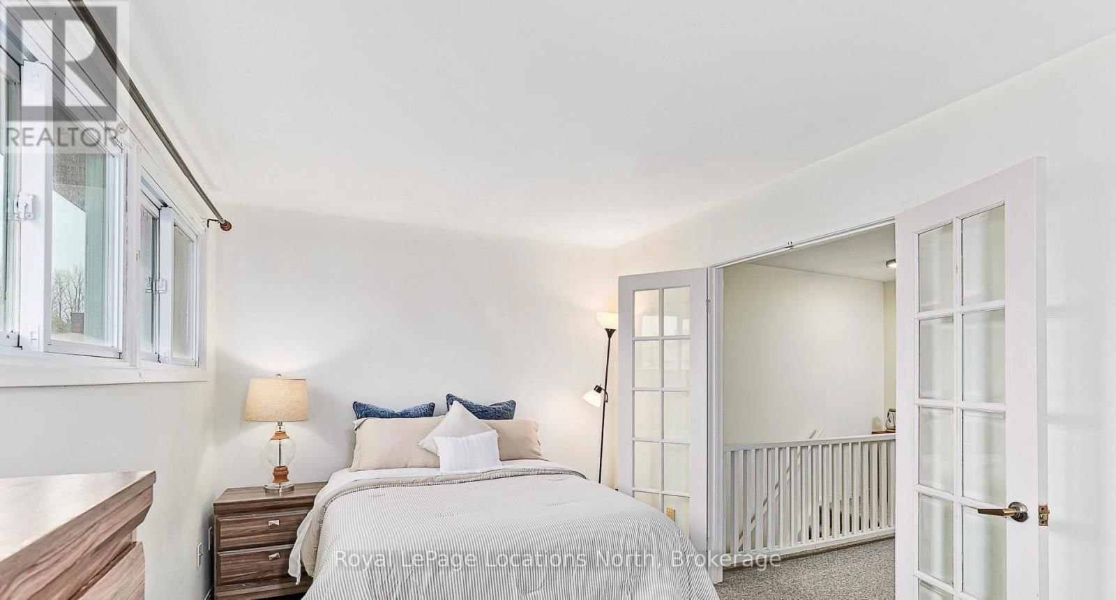 581 TENTH STREET Image 16
