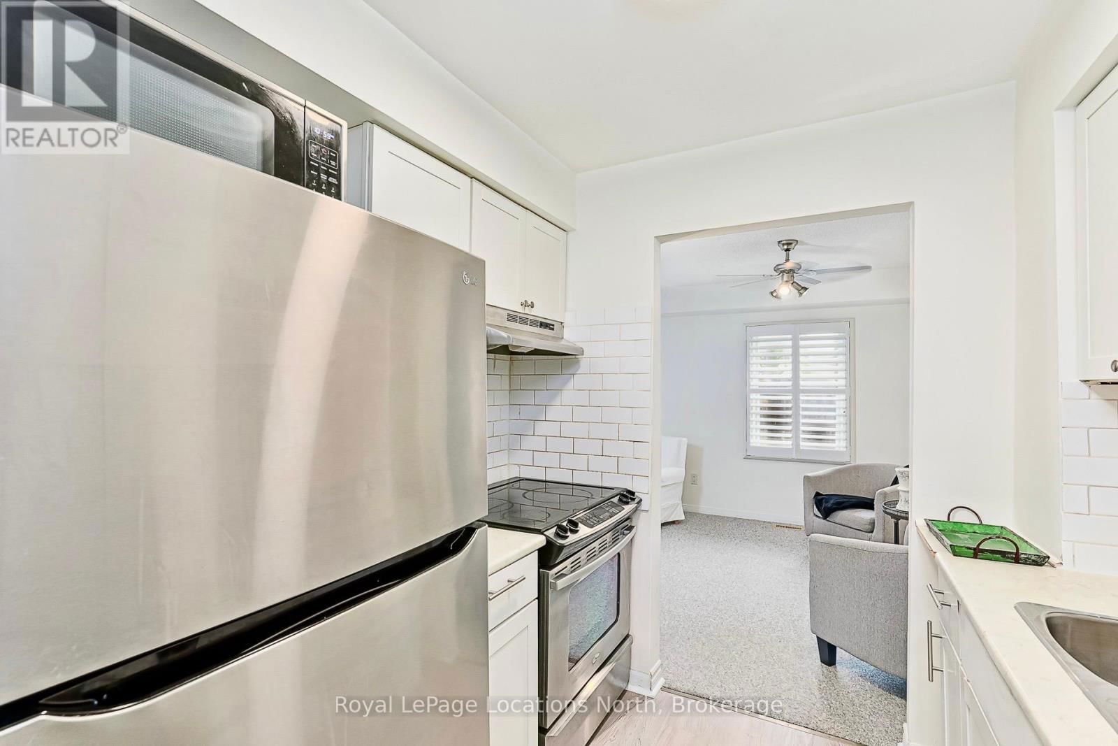 581 TENTH STREET Image 7