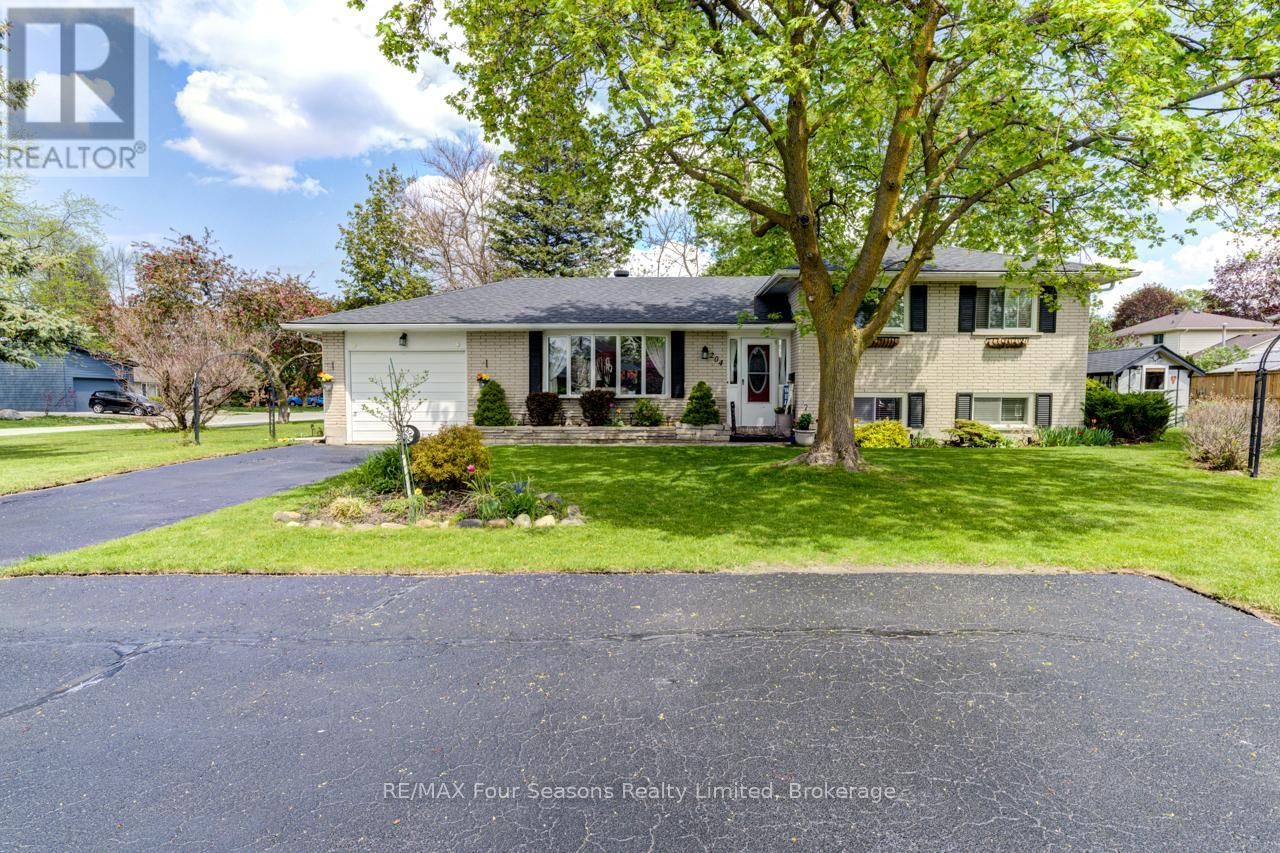 204 BRYAN COURT Image 1