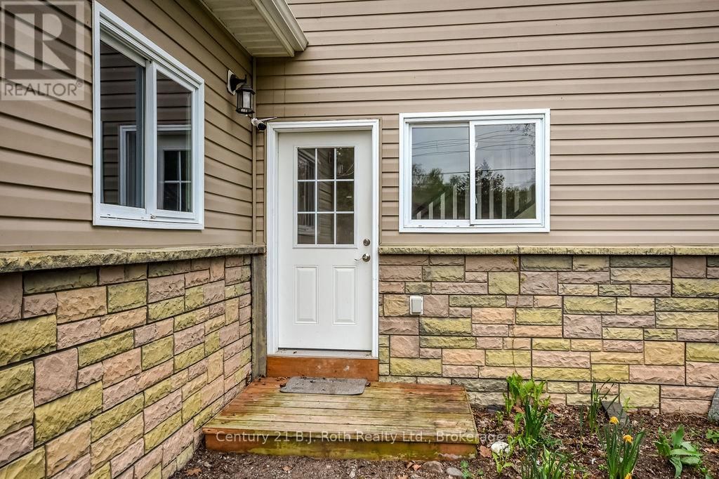 3416 HIGHVIEW AVENUE Image 2