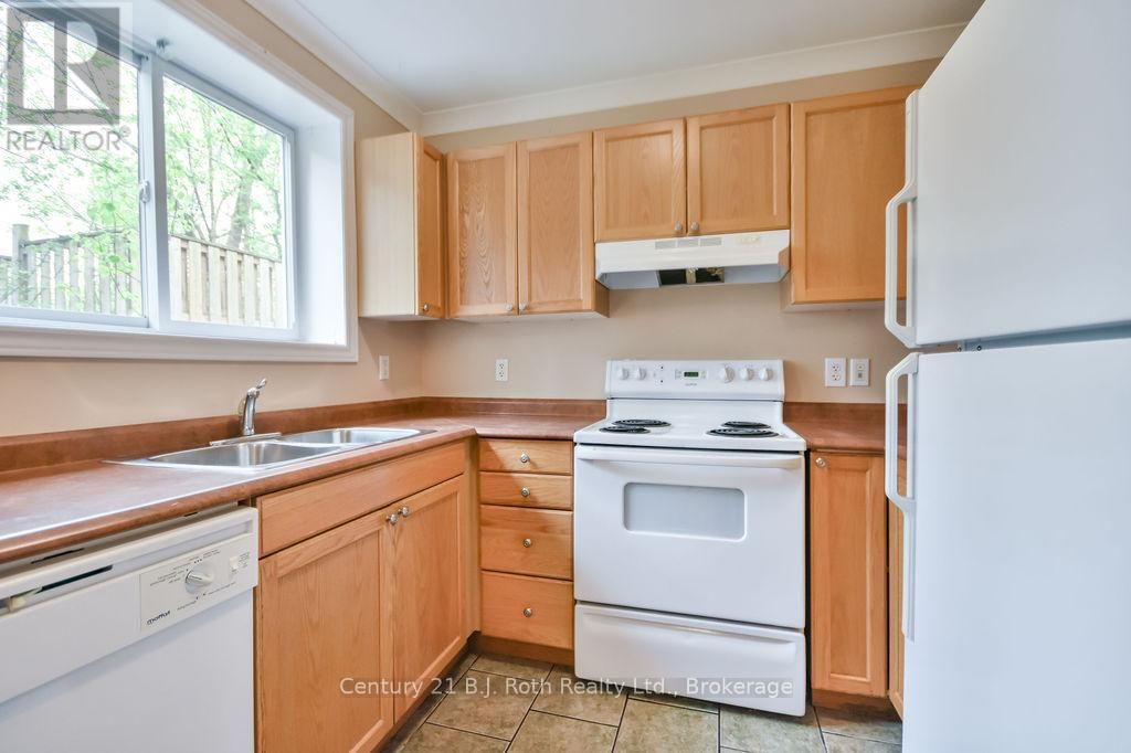 3416 HIGHVIEW AVENUE Image 29