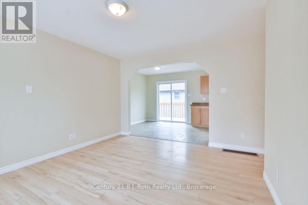3416 HIGHVIEW AVENUE Image 9