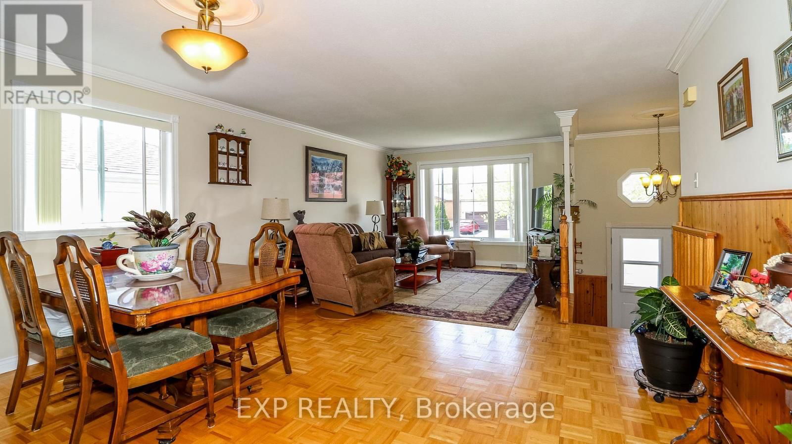 13 O'SHAUGHNESSY CRESCENT Image 17