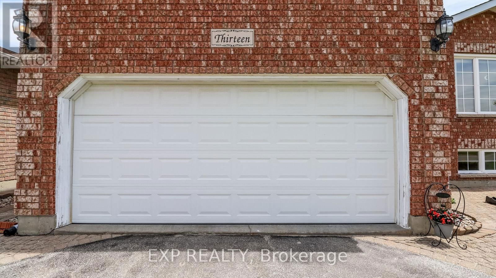 13 O'SHAUGHNESSY CRESCENT Image 3