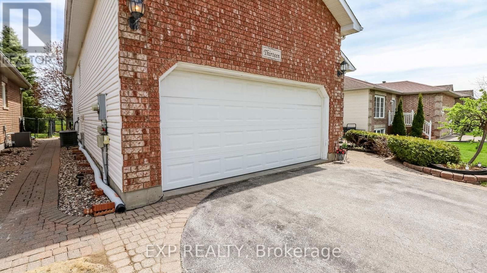 13 O'SHAUGHNESSY CRESCENT Image 6