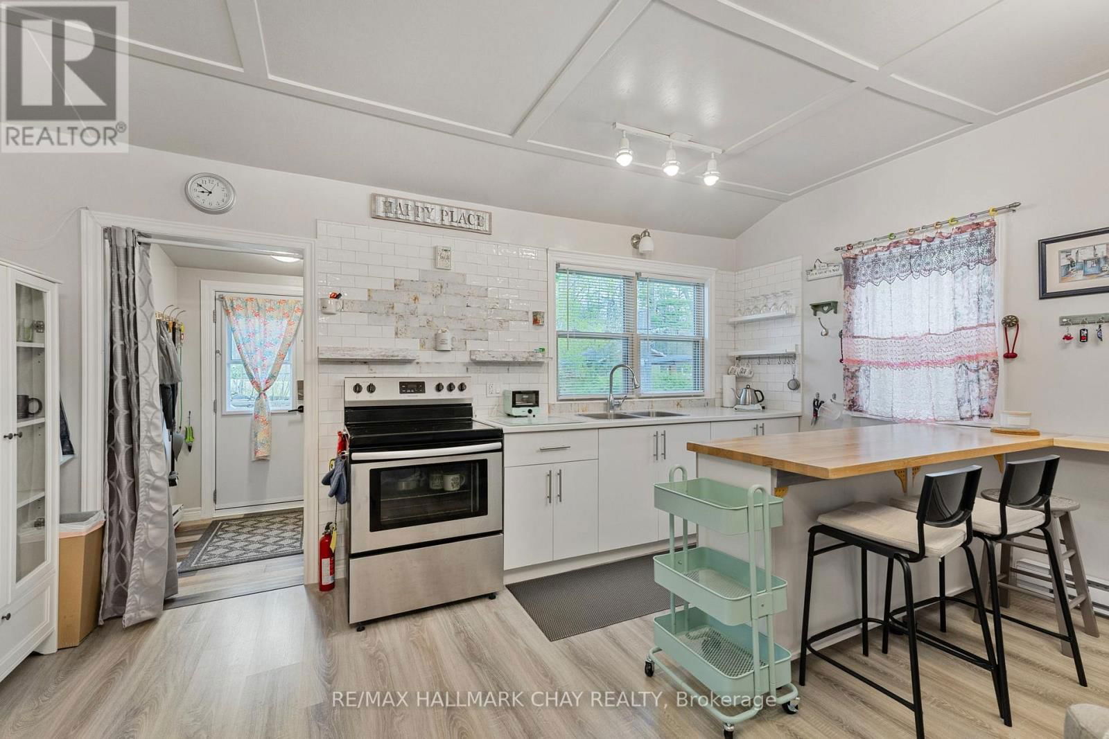 57 LAIDLAW STREET Image 10