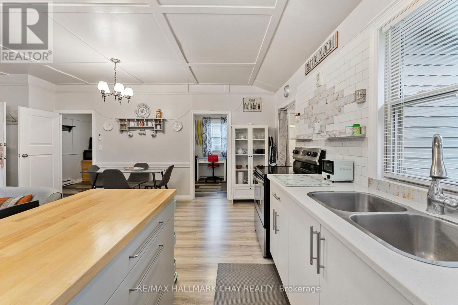 57 LAIDLAW STREET Image 12