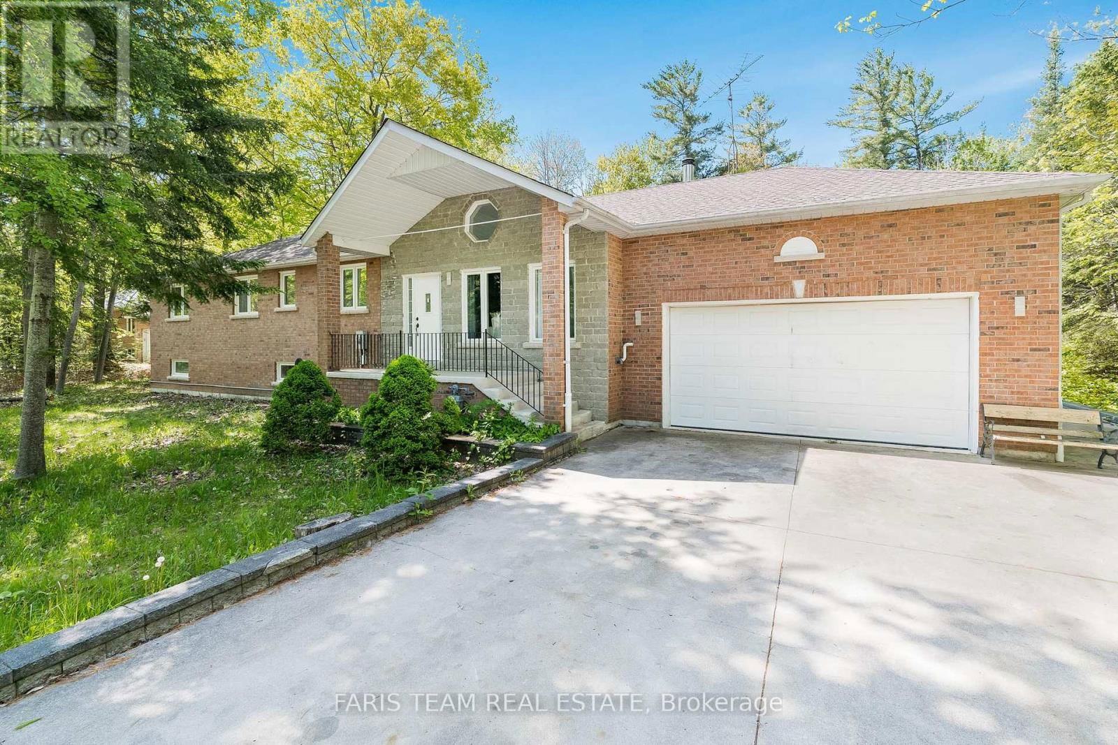 64 NADIA CRESCENT Image 1