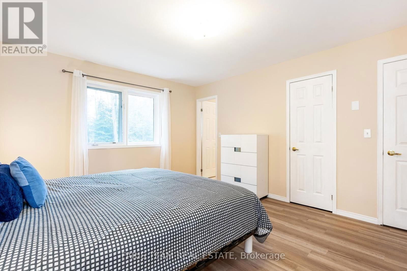 64 NADIA CRESCENT Image 12