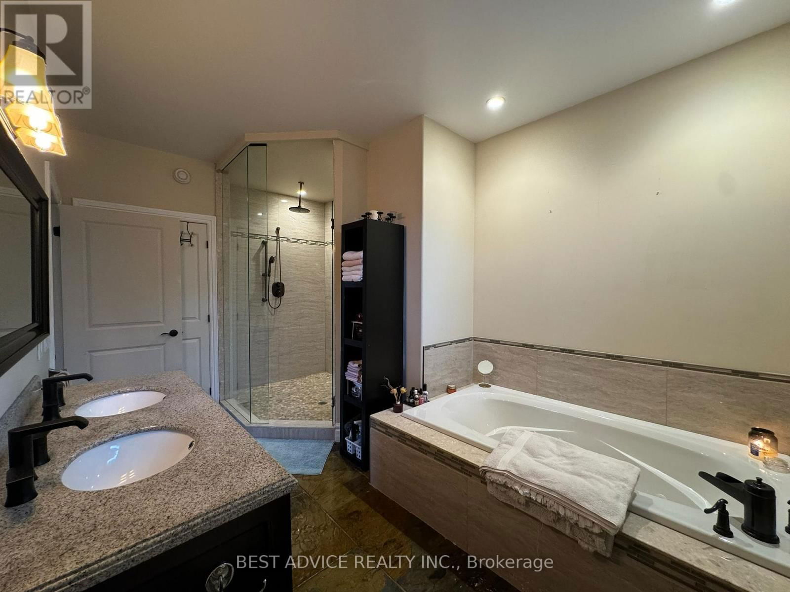 9 FERNWOOD LANE Image 10