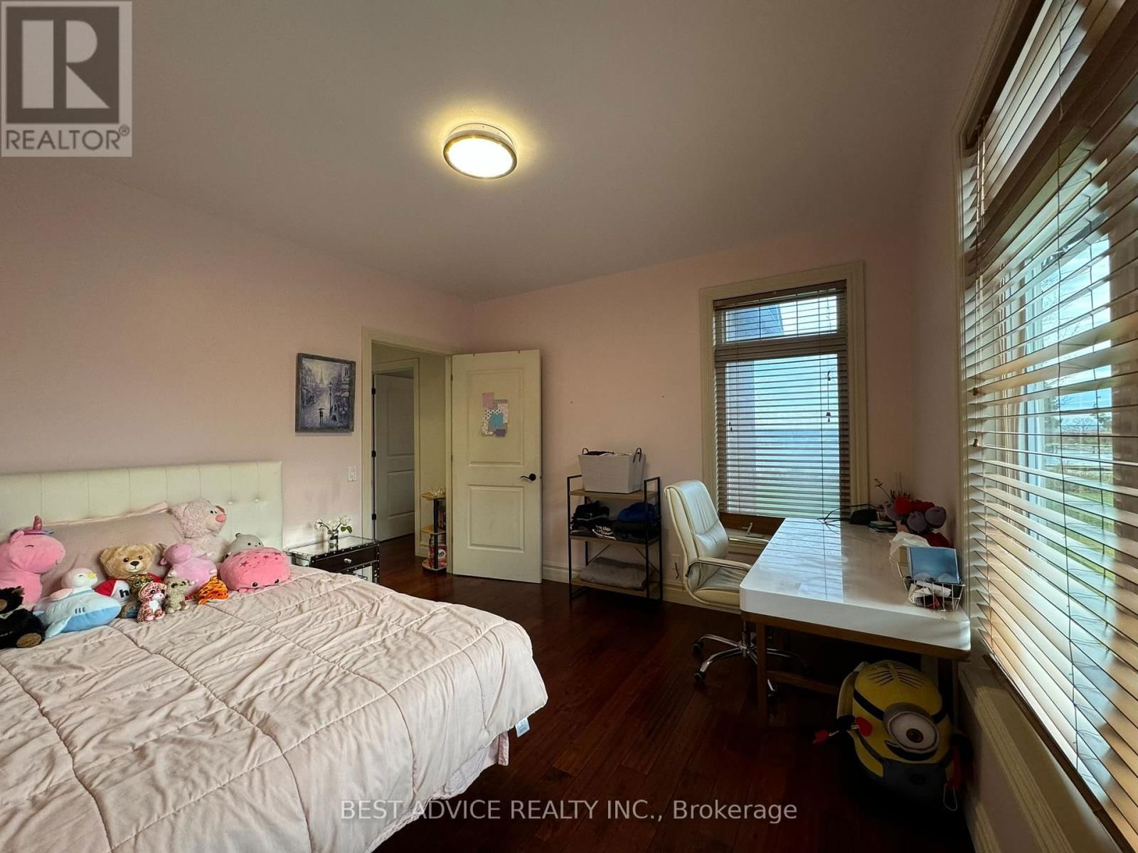 9 FERNWOOD LANE Image 16