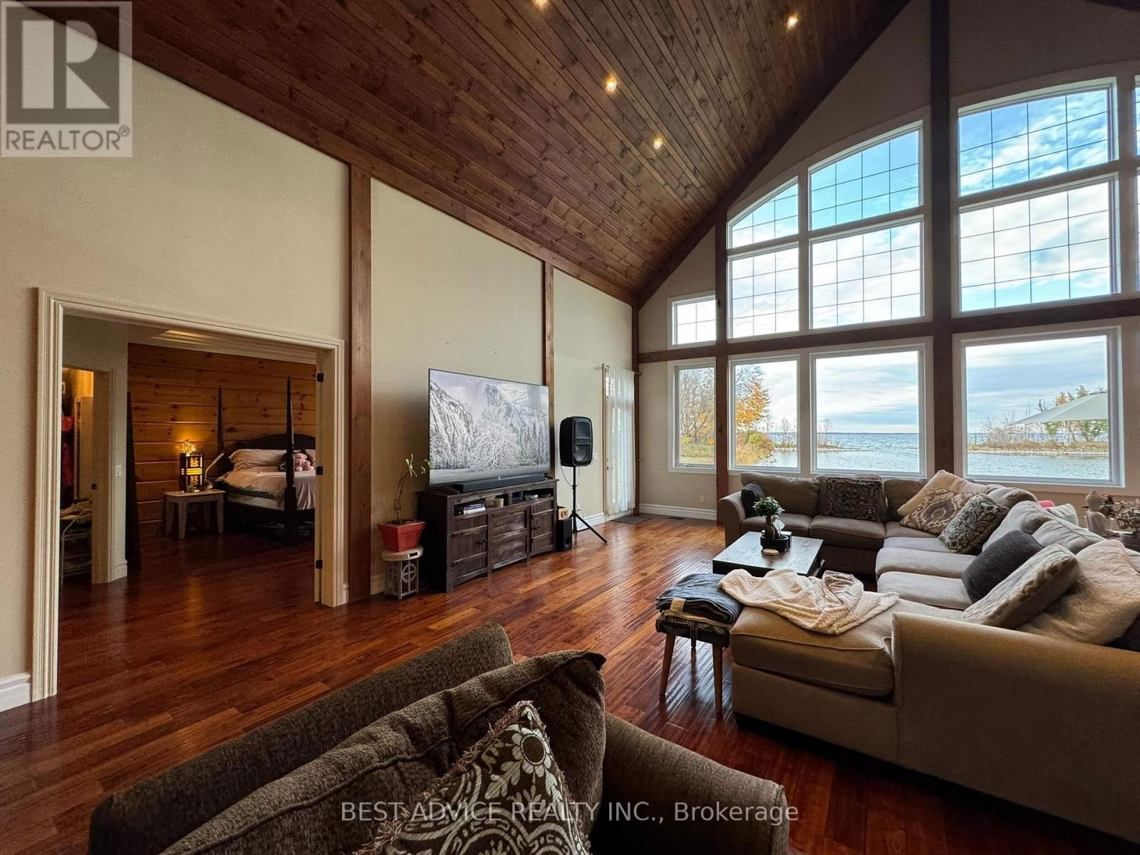 9 FERNWOOD LANE Image 5
