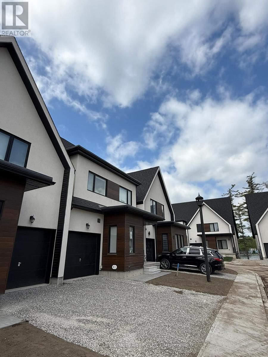15 RUBY CRESCENT Image 1
