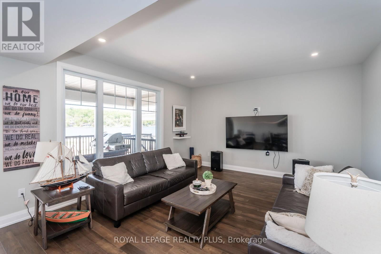 32 NAVIGATOR ROAD Image 14
