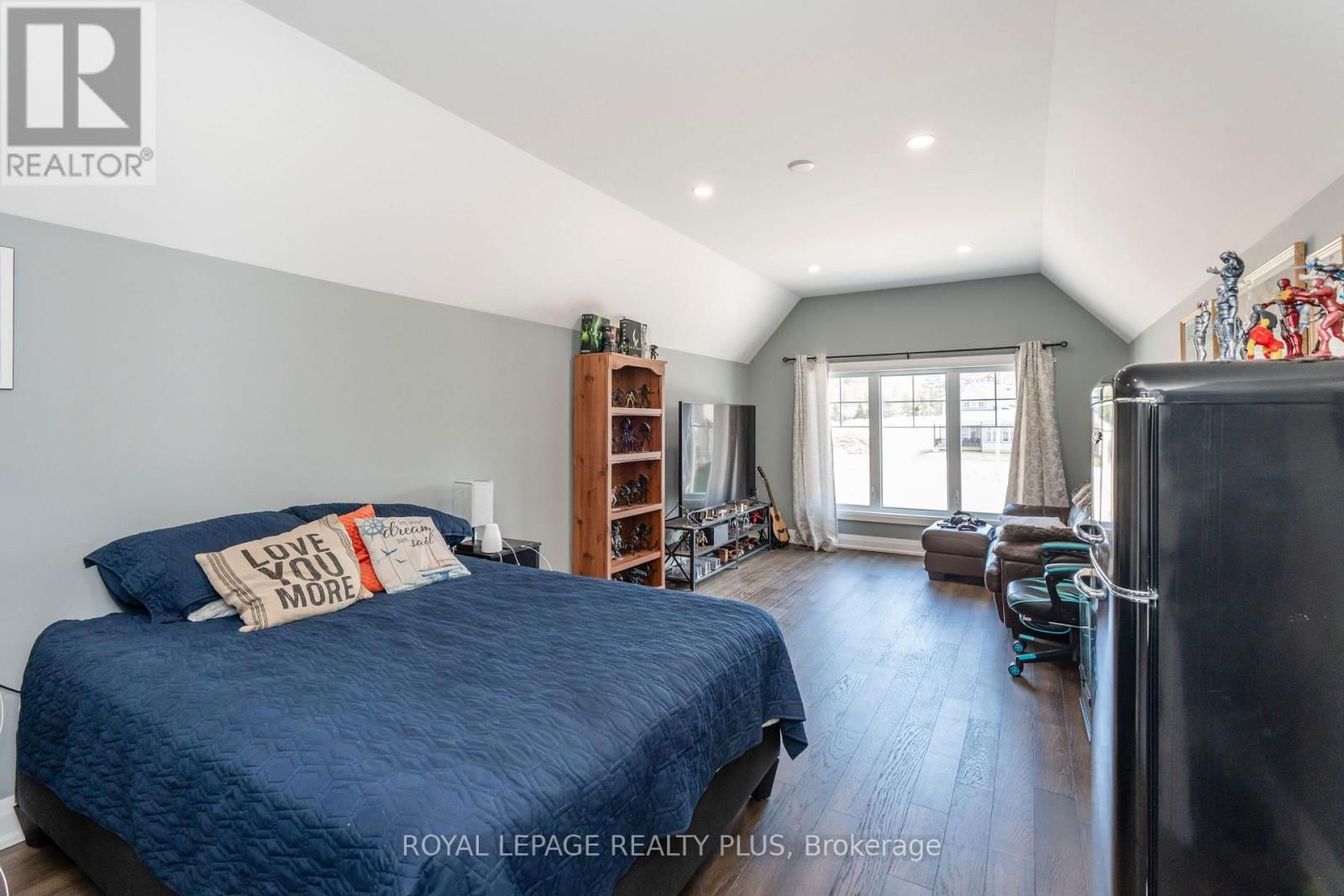 32 NAVIGATOR ROAD Image 24