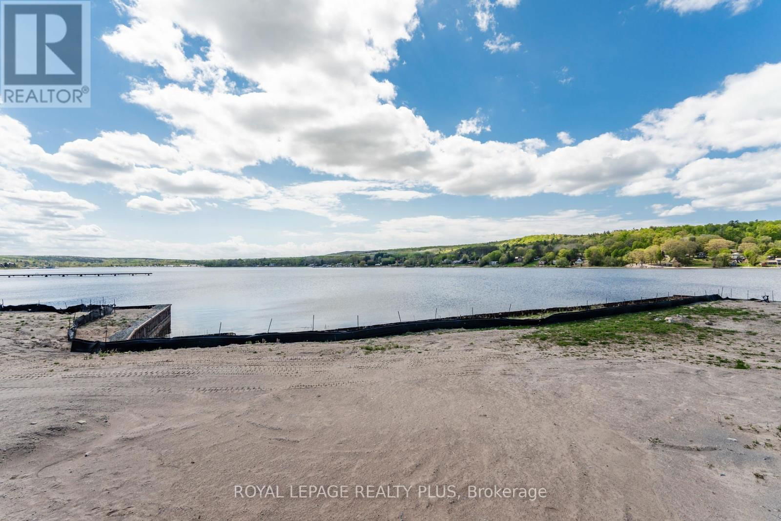 32 NAVIGATOR ROAD Image 32