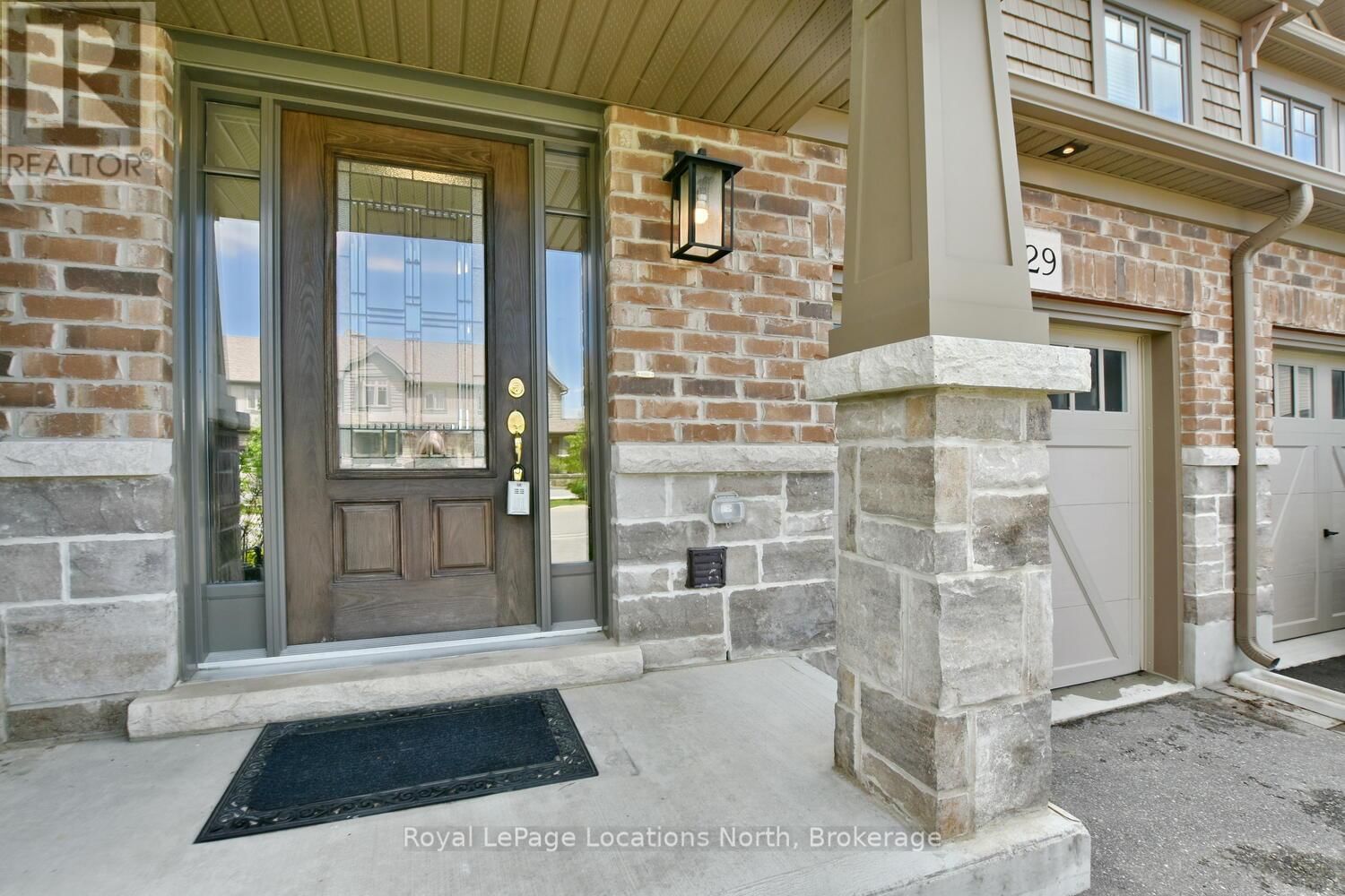 29 ARCHER AVENUE Image 3