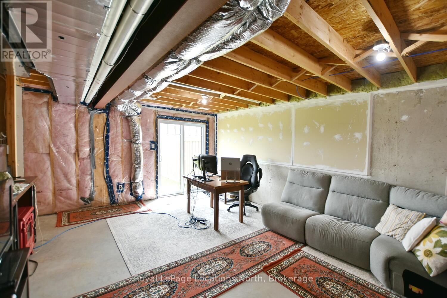 29 ARCHER AVENUE Image 33