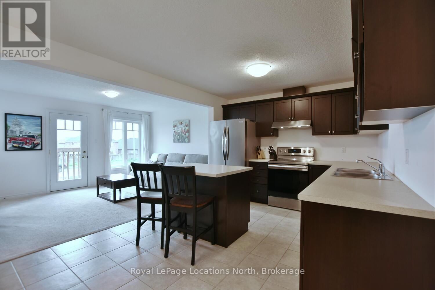 29 ARCHER AVENUE Image 8