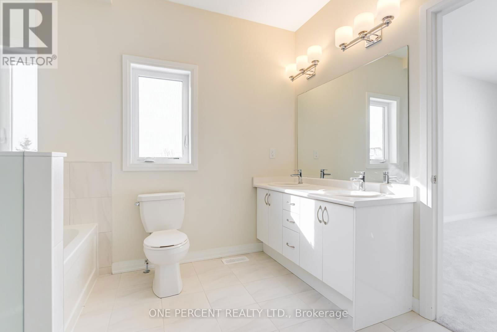 3769 SUNBANK CRESCENT Image 34
