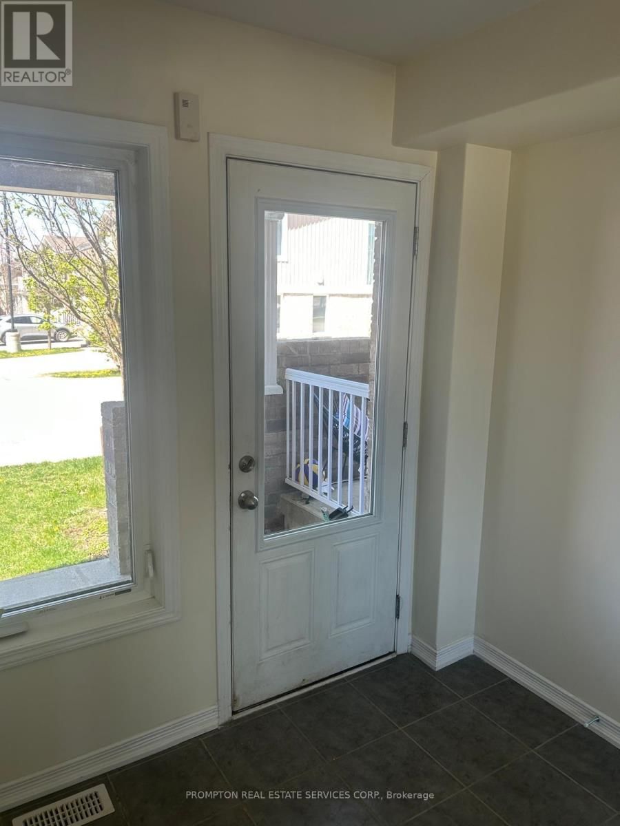 21 - 75 PRINCE WILLIAM WAY Image 3