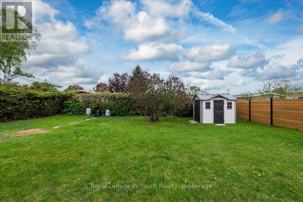 296 JOHN STREET Image 26